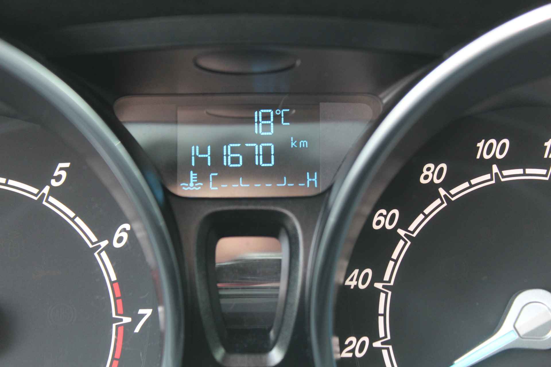 Ford Fiesta 1.0 EcoBoost Titanium X , 125pk Leer , Stoelverwarming , Navigatie , Climate control Cruise control , LED dagrijverlichting , Ect. - 10/49