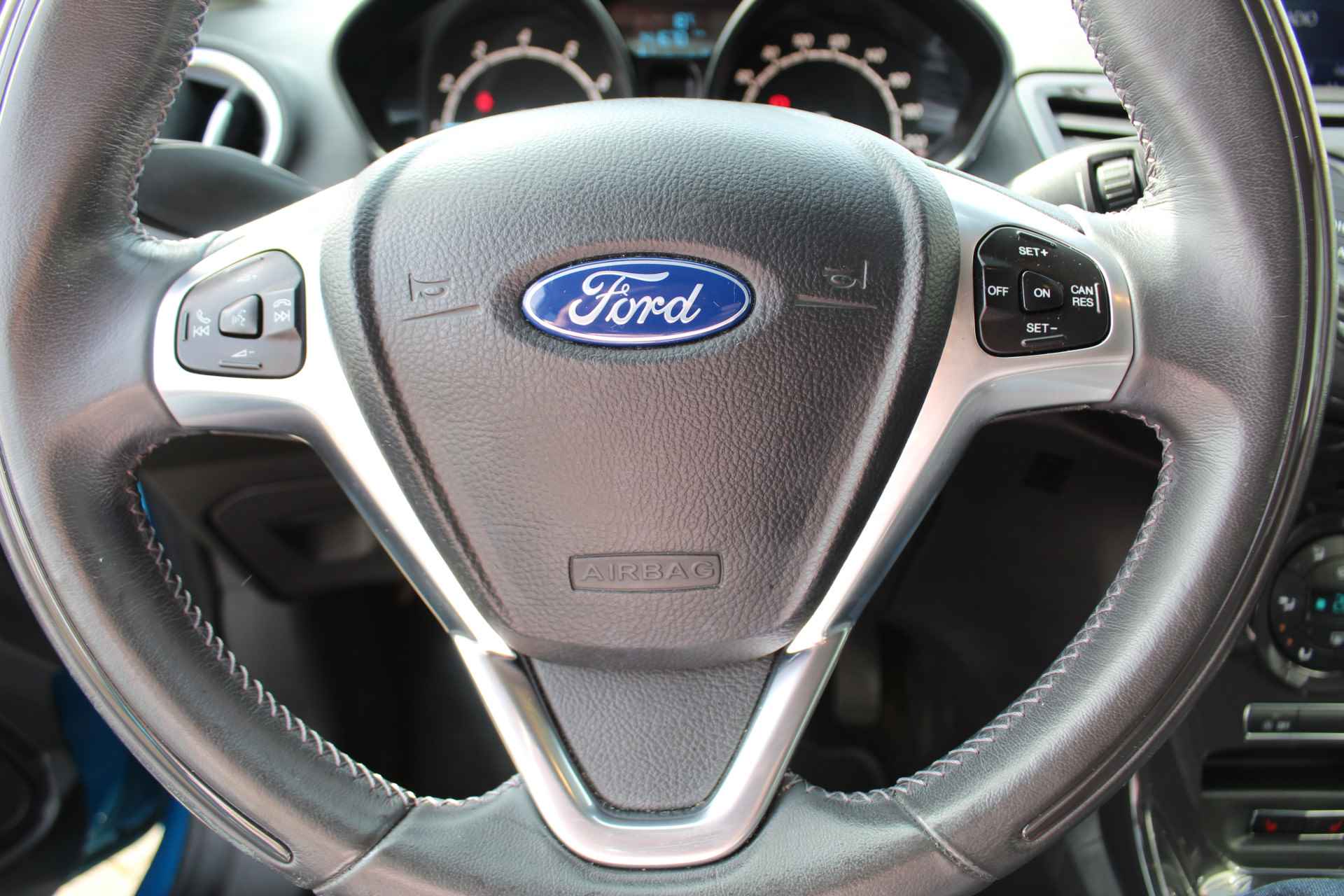 Ford Fiesta 1.0 EcoBoost Titanium X , 125pk Leer , Stoelverwarming , Navigatie , Climate control Cruise control , LED dagrijverlichting , Ect. - 15/49