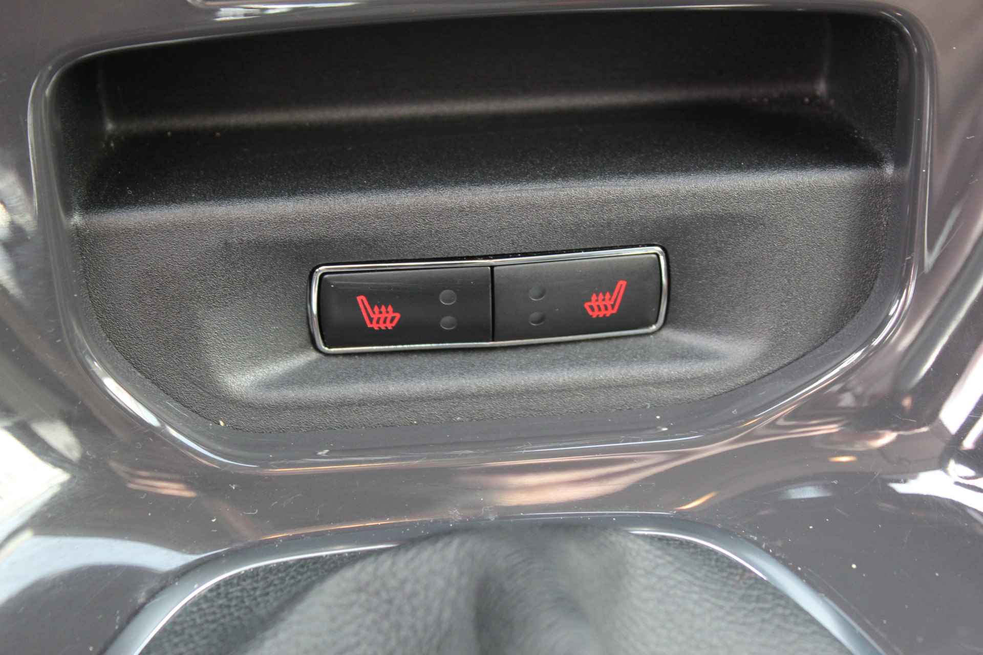 Ford Fiesta 1.0 EcoBoost Titanium X , 125pk Leer , Stoelverwarming , Navigatie , Climate control Cruise control , LED dagrijverlichting , Ect. - 25/49