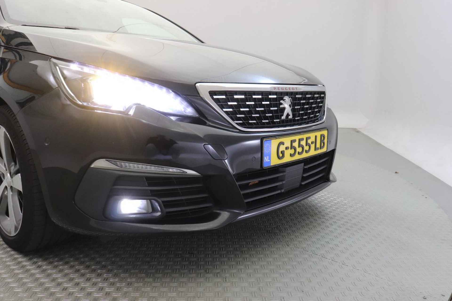 PEUGEOT 308 SW 1.5 BlueHDi GT Line - Panorama - 28/35