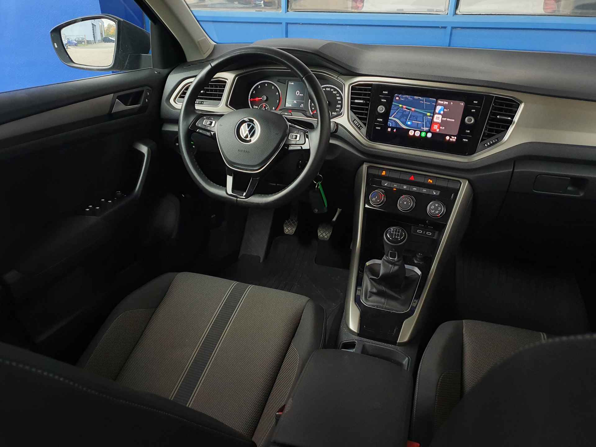 Volkswagen T-Roc 1.0 TSI 110PK 6 Versn. Adaptieve Cruisecontrol | Park.sens V+A | EL. Klep | AppleCarplay/Android Auto - 24/31