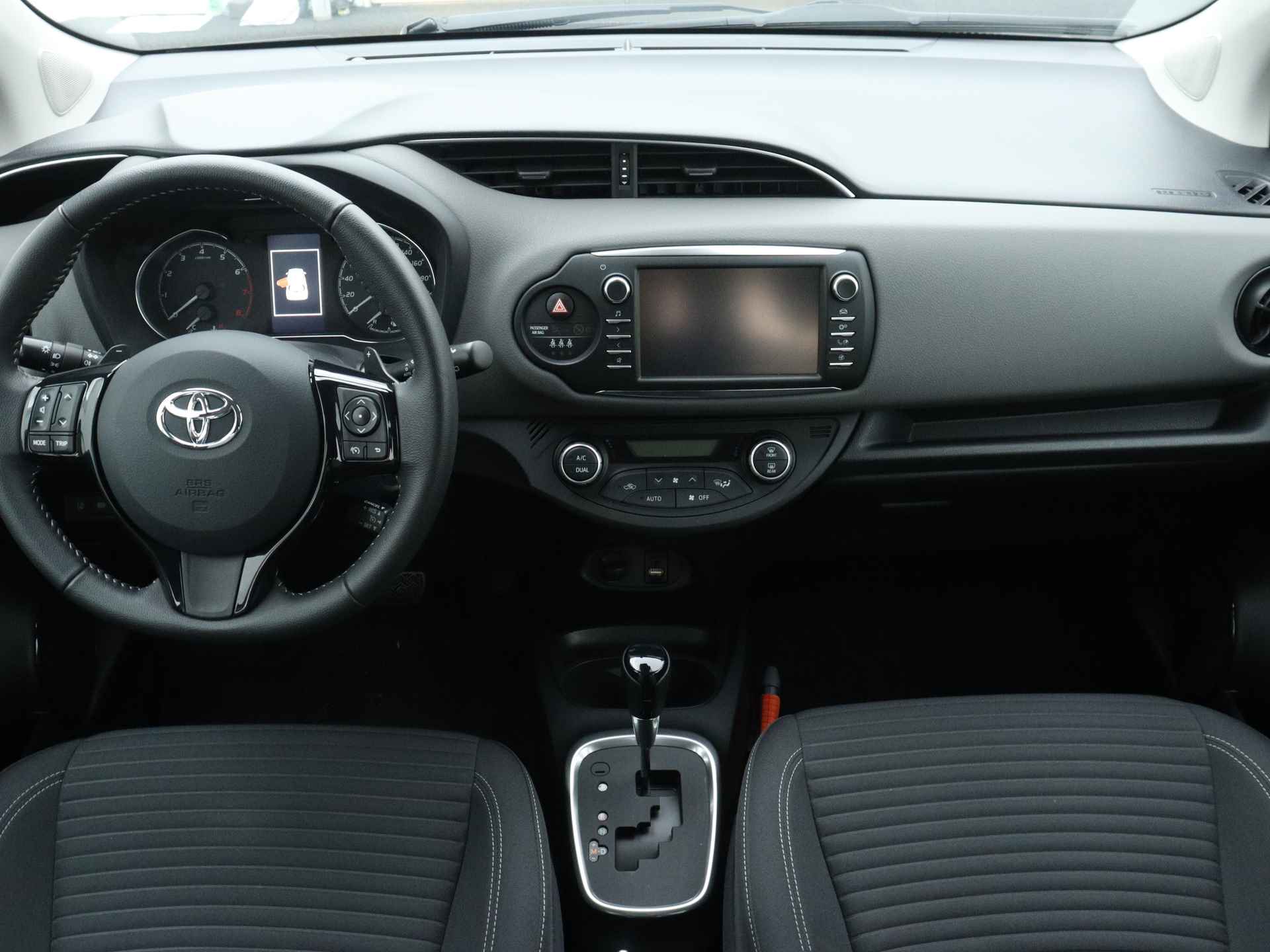 Toyota Yaris 1.5 VVT-i Active | Airco | Cruise Control | Parkeercamera | - 6/41