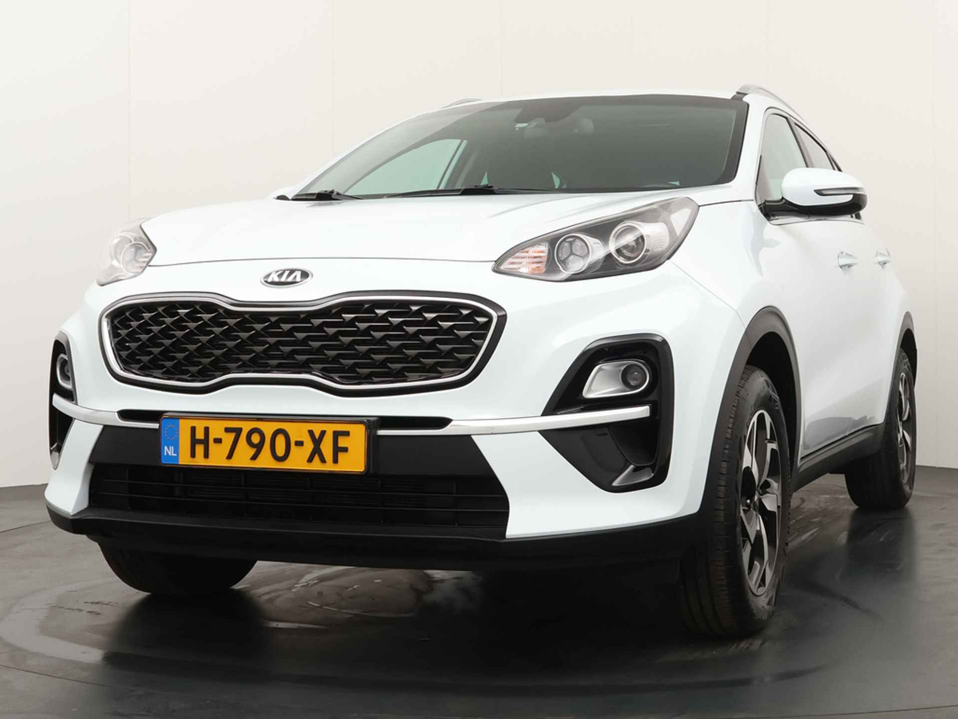 Kia Sportage 1.6 GDI DynamicLine - Navigatie - Climate Control - Apple Carplay/Android Auto - Fabrieksgarantie tot 07-2027 - 3/50