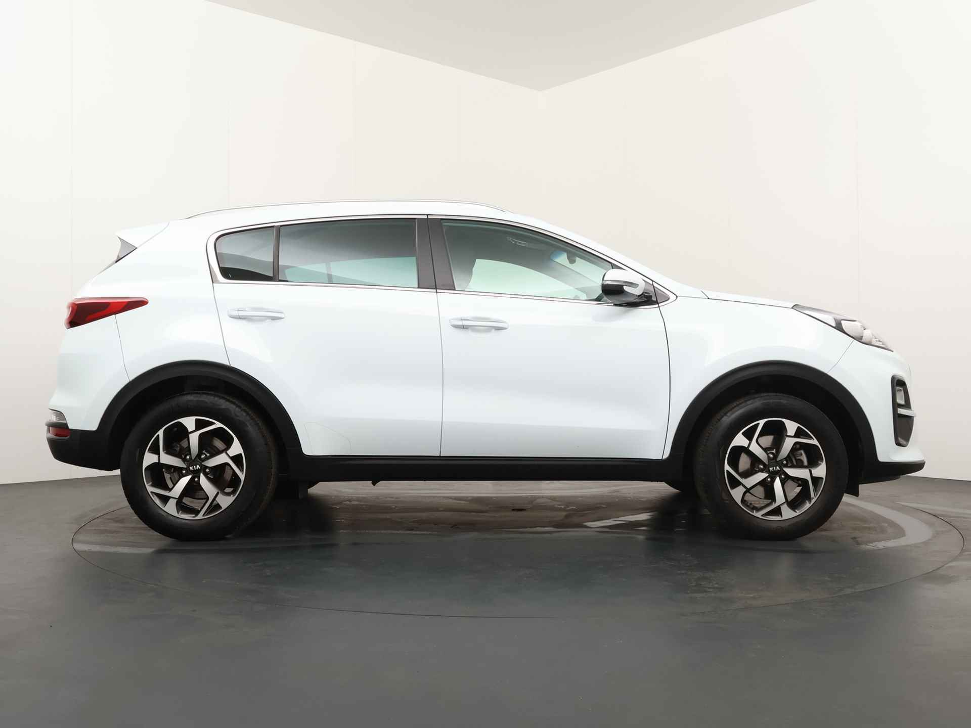 Kia Sportage 1.6 GDI DynamicLine - Navigatie - Climate Control - Apple Carplay/Android Auto - Fabrieksgarantie tot 07-2027 - 10/50