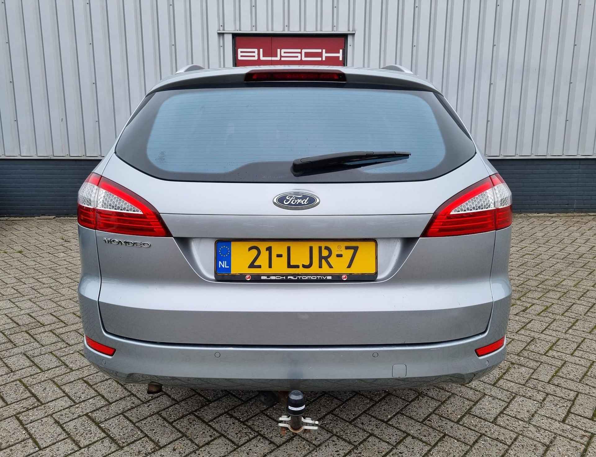 Ford Mondeo Wagon 2.0 16V Limited | VAN 1e EIGENAAR | AIRCO | - 27/46