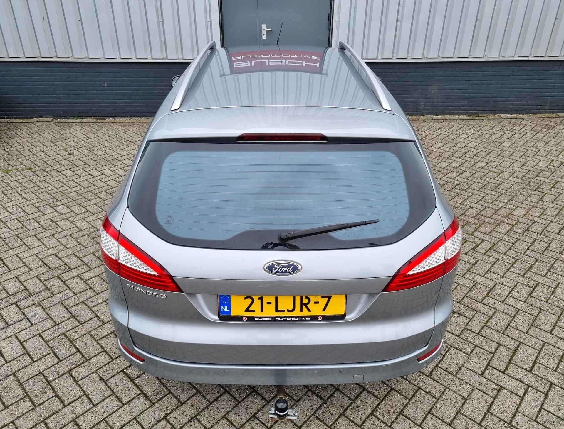 Ford Mondeo Wagon 2.0 16V Limited | VAN 1e EIGENAAR | AIRCO | - 39/46