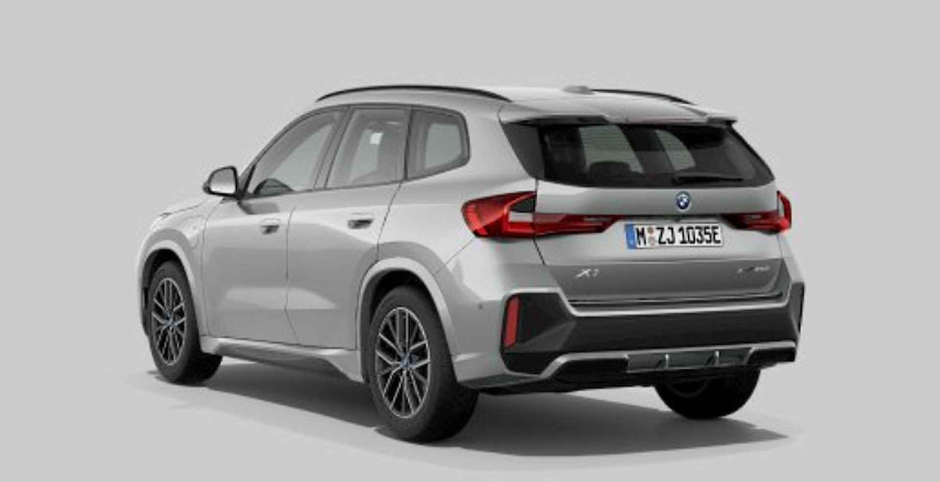 BMW X1 xDrive25e M Sport - Sportstoelen - Elektrisch verwarmde stoelen - Automatisch dimmende binnen/buitenspiegel - Driving Assistant Plus - Comfort Access - Grootlichtassistent - Dashboard Luxury - M Sportstuurwiel - - 2/18