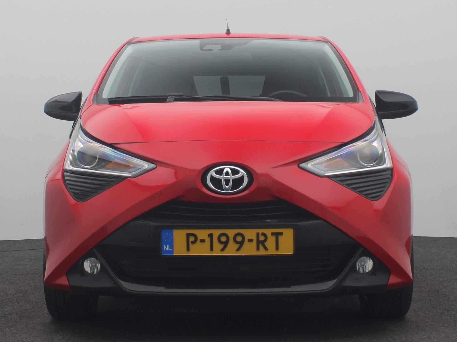 Toyota Aygo 1.0 VVT-i x-play | Parkeercamera | Apple Carplay/Android Auto | Airco | - 8/42