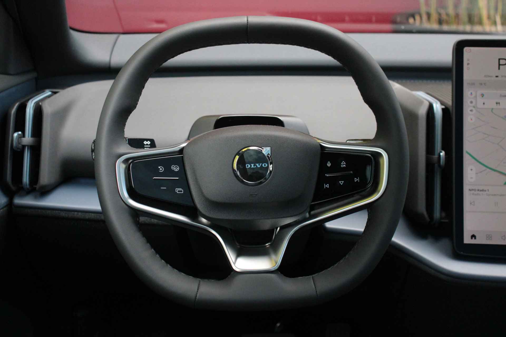 Volvo EX30 Single Motor Extended Range Ultra 69 kWh | Pilot Assist | Panoramadak | 360 Camera | Harman/Kardon - 13/25