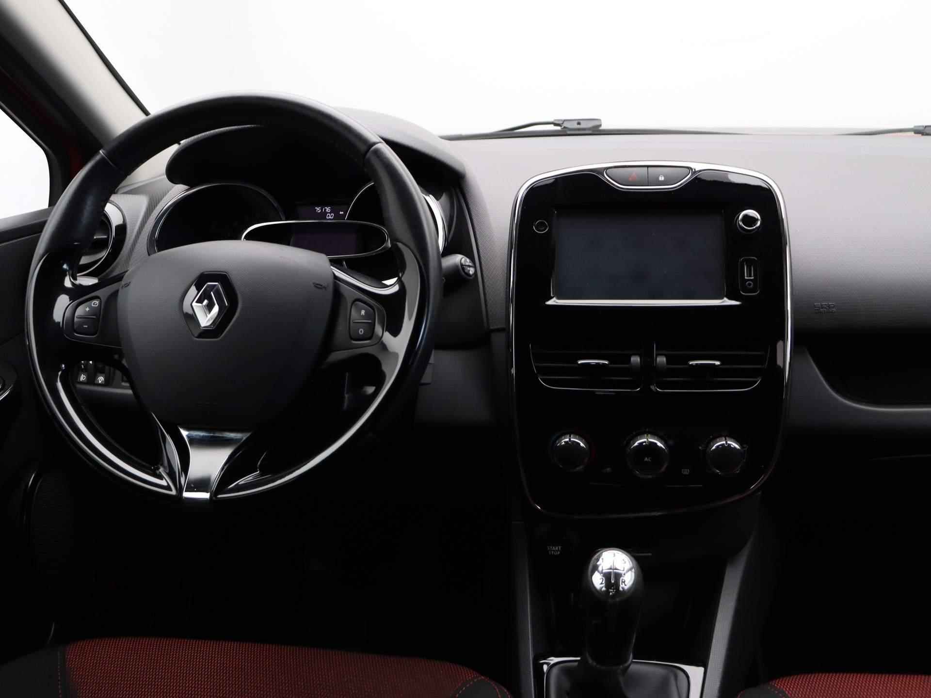 Renault Clio TCe 90pk Expression | Navi | Airco | Cruise Control | Lichtmetalen velgen | Afn. Trekhaak - 4/47