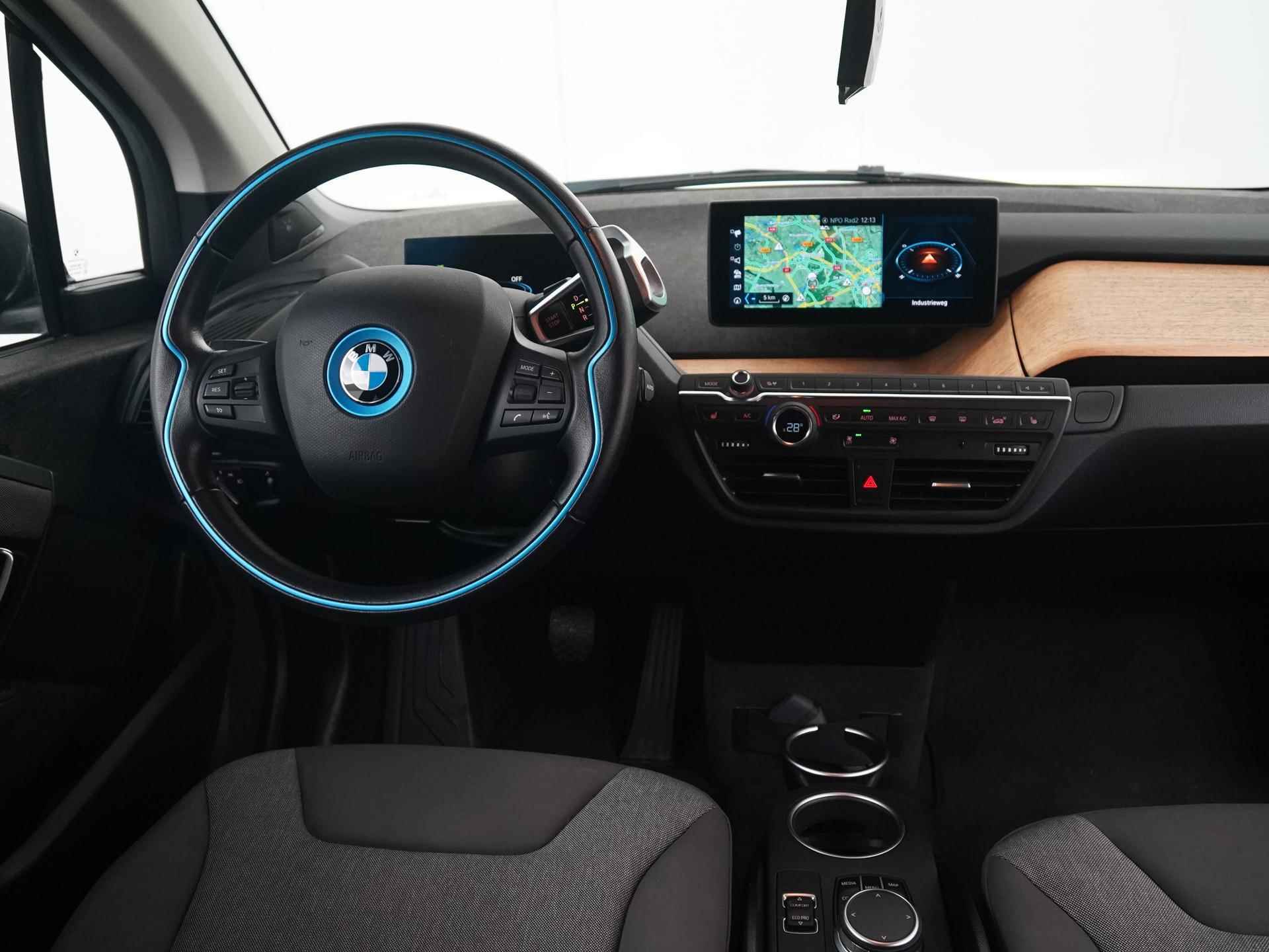 BMW i3 Dark Shadow 120Ah 42 kWh | Camera | Navigatie | Warmtepomp | 20" | Zondag Open! - 5/35