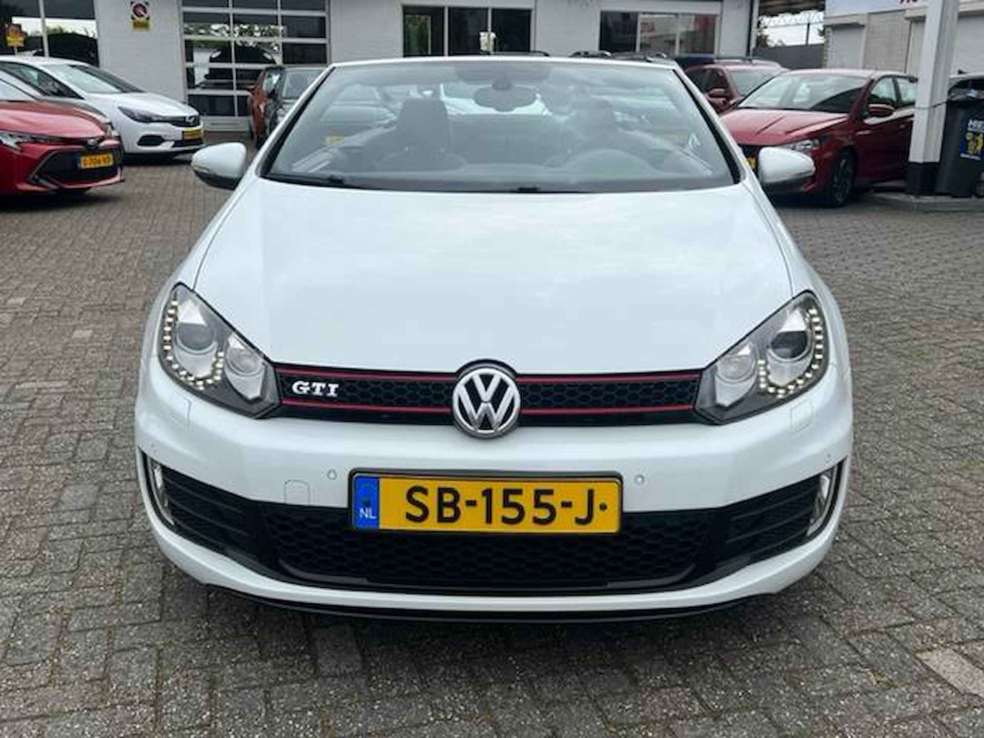 Volkswagen Golf Cabriolet 2.0 TSI GTI KLIMA | SPORTUITLAAT | 19" velgen !! - 12/30