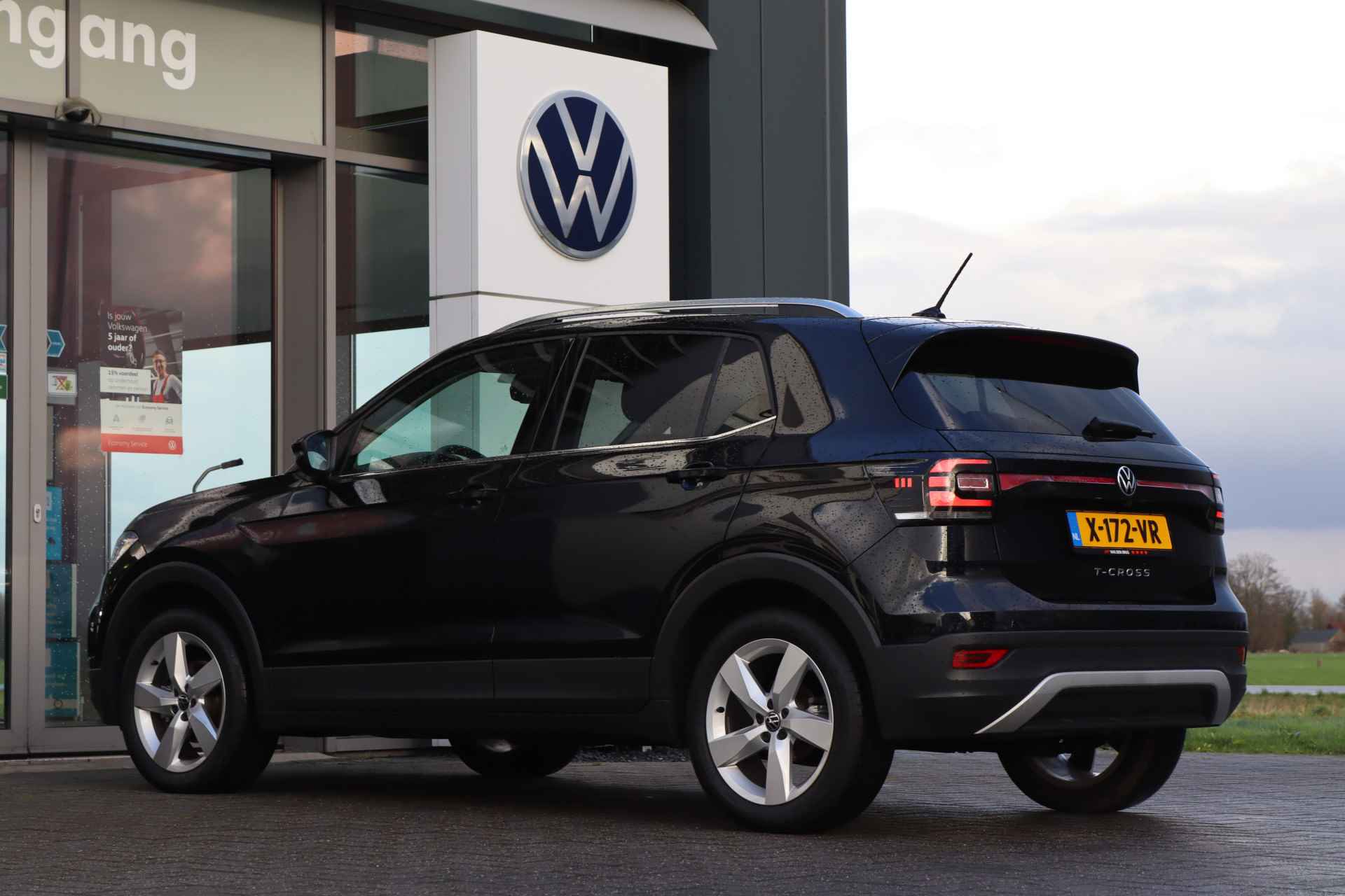 Volkswagen T-Cross 1.5 TSI 150 pk DSG Style | Camera | Stoelverwarming | Climatronic airco | PDC voor & achter | App connect | - 10/43