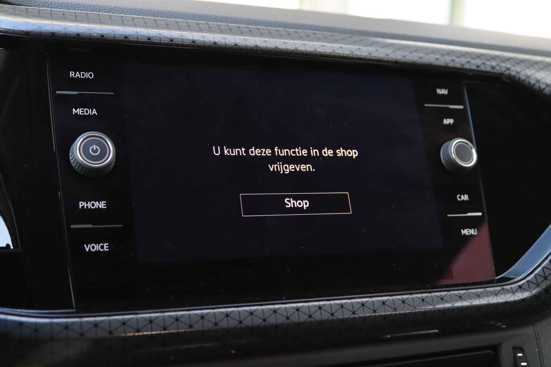 Volkswagen T-Cross 1.5 TSI 150 pk DSG Style | Camera | Stoelverwarming | Climatronic airco | PDC voor & achter | App connect | - 29/43