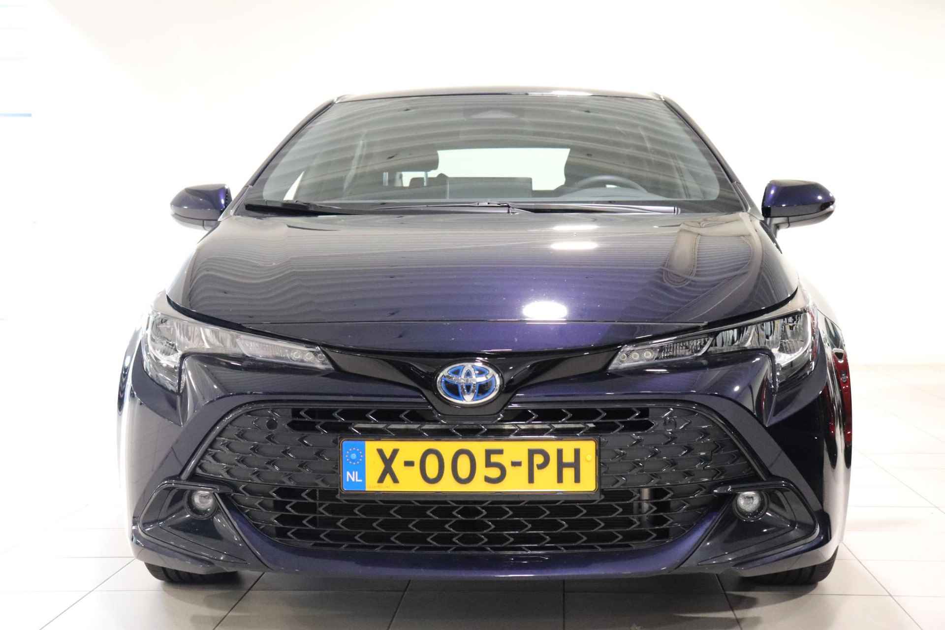 Toyota Corolla 1.8 Hybrid Active, 1e Eigenaar, Parkeerhulpcamera, Airco, DAB+, Apple Carplay/Android Auto! - 8/34