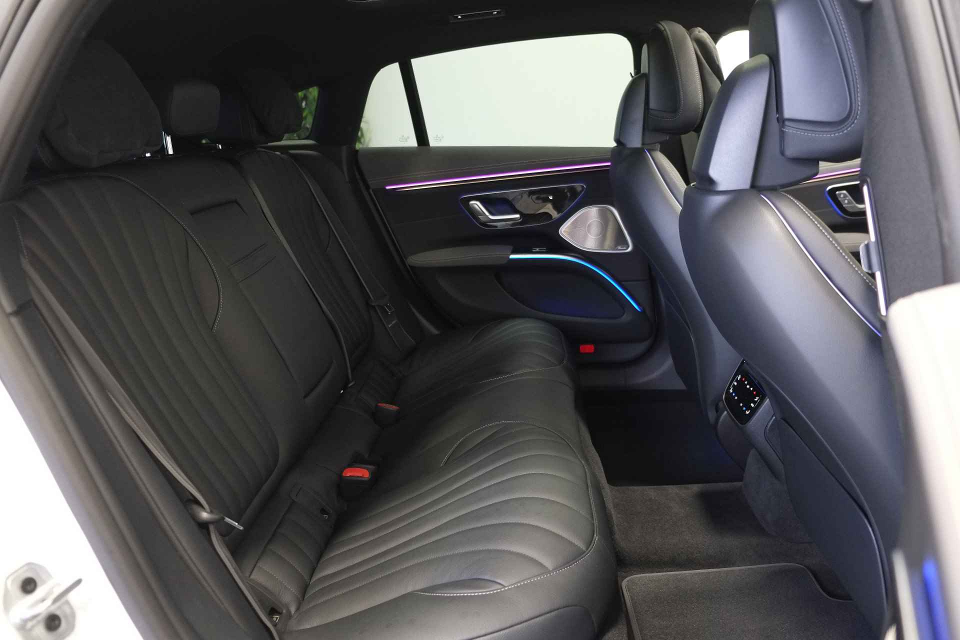 Mercedes-Benz EQS 580 4MATIC Luxury Line 108kWh / Panorama / Opendak / Leder / Vitual Cockpit - 12/56