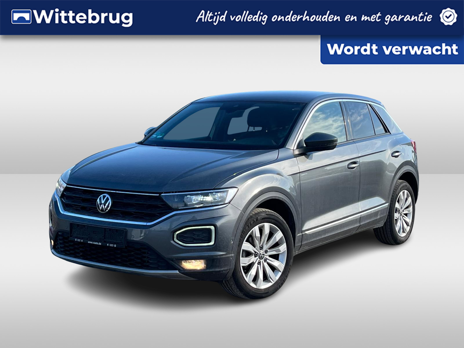 Volkswagen T-Roc 1.5 TSI 150PK Sport / Digitale Cockpit / Zwenkbare Trekhaak / LED / Elektrische Achterklep / Achteruitrijcamera / Stoelverwarming