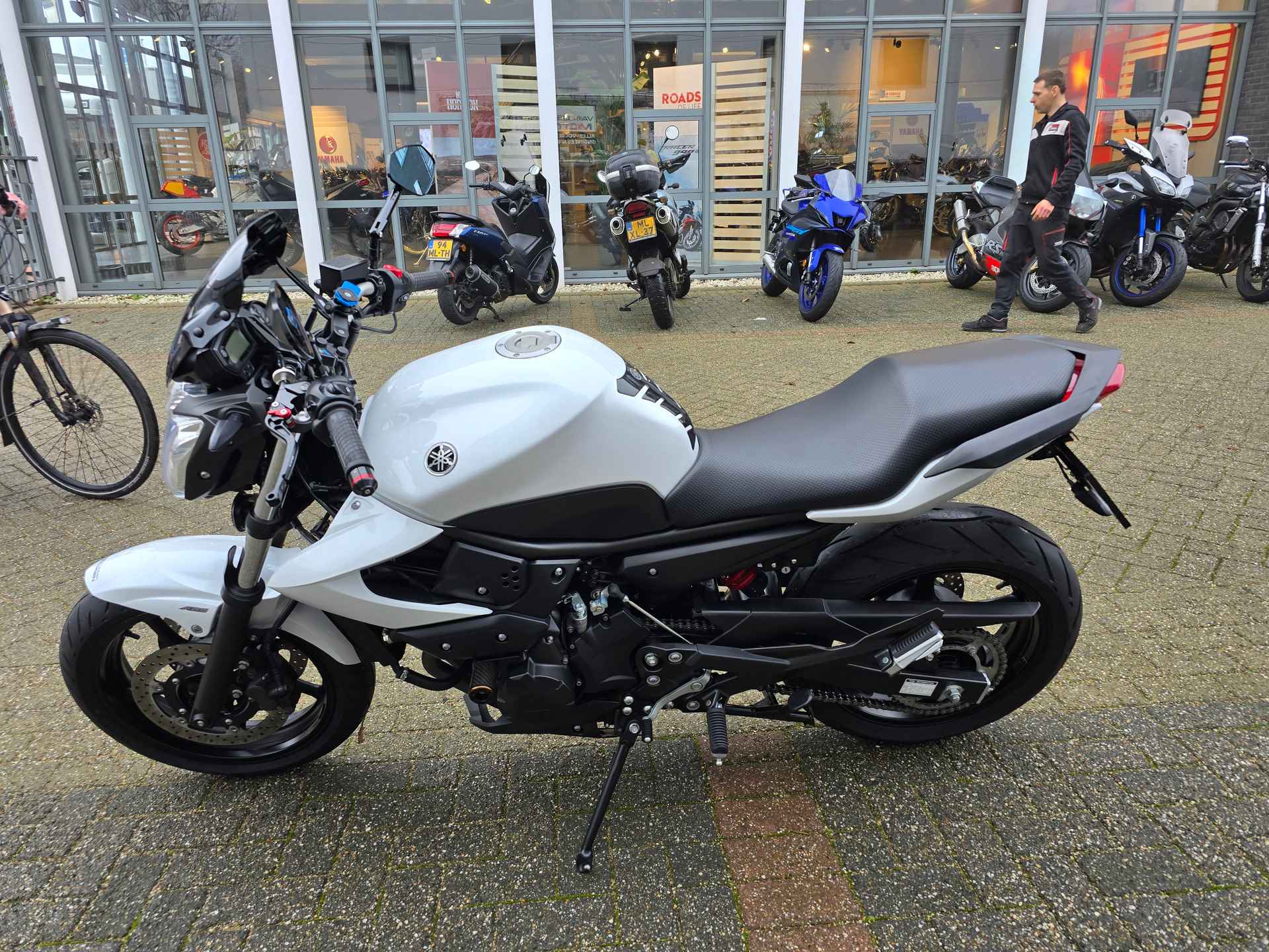 Yamaha XJ 6 ABS - 5/21