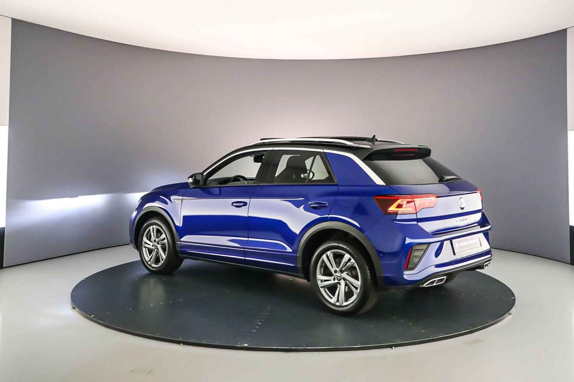 Volkswagen T-Roc R-Line Business 1.5 TSI 150pk DSG Automaat Panoramadak, Elektrische achterklep, Adaptive cruise control, Beats audio, Achteruitrijcamera, LED matrix koplampen - 3/49