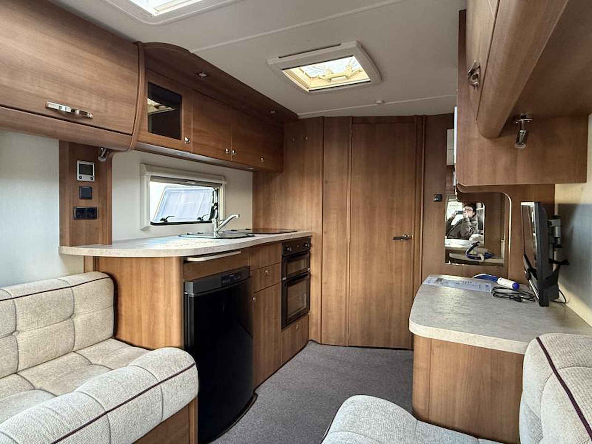 Elddis Affinity 482 - 8/11