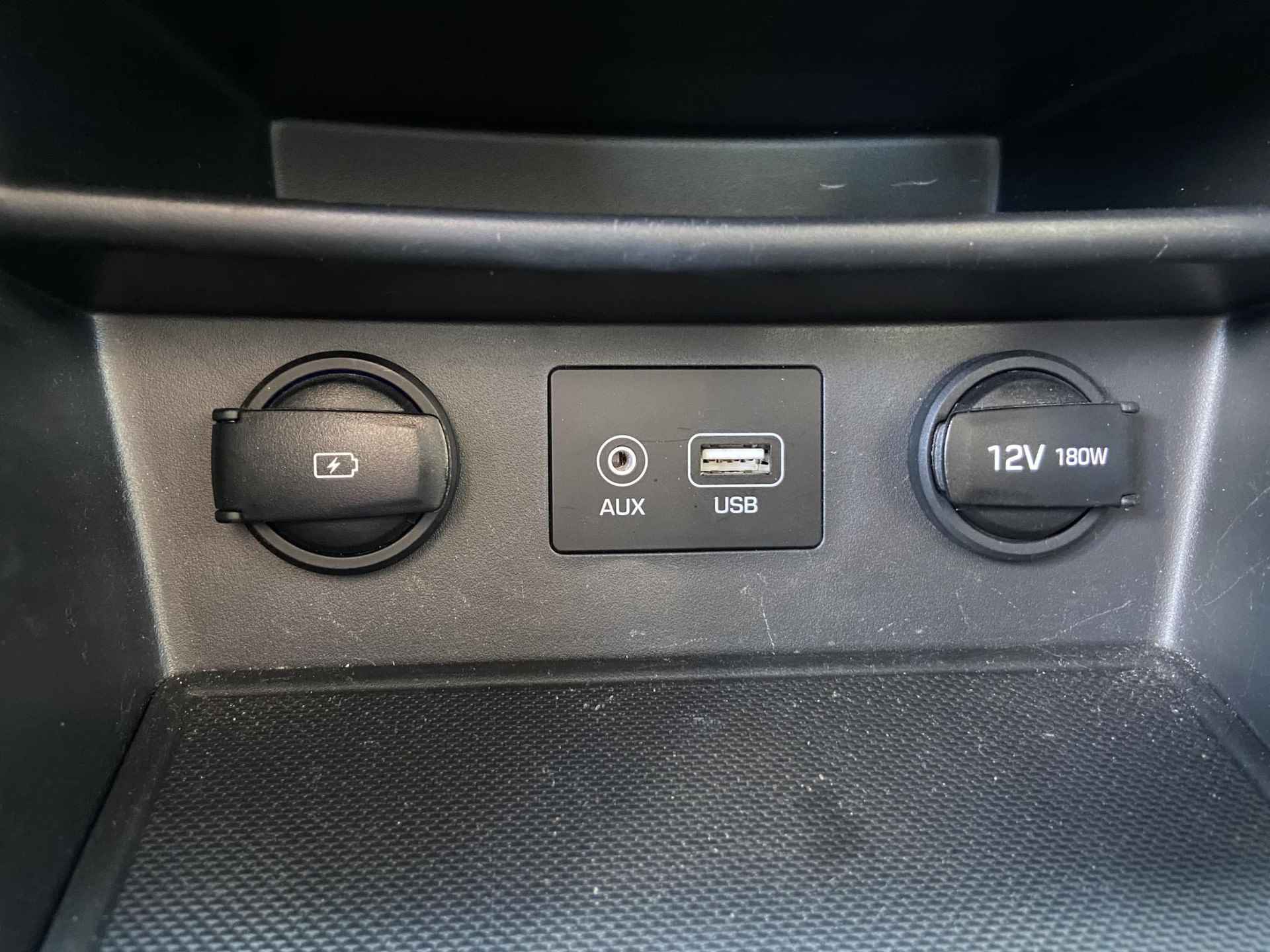 Hyundai Kona 1.0 T-GDI 120 PK Comfort | Apple & Android multimedia | Geïntegreerde navigatiesysteem | Camera + pdc | Trekhaak | - 38/44
