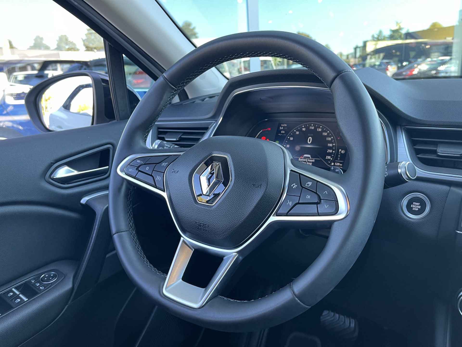 Renault Captur 1.3 TCe 140 Mild Hybrid Intens Automaat | Onderhoudspakket 08-26/70.000km | Trekhaak | 18 Inch | Navi | Camera | Getint glas | C - 16/34