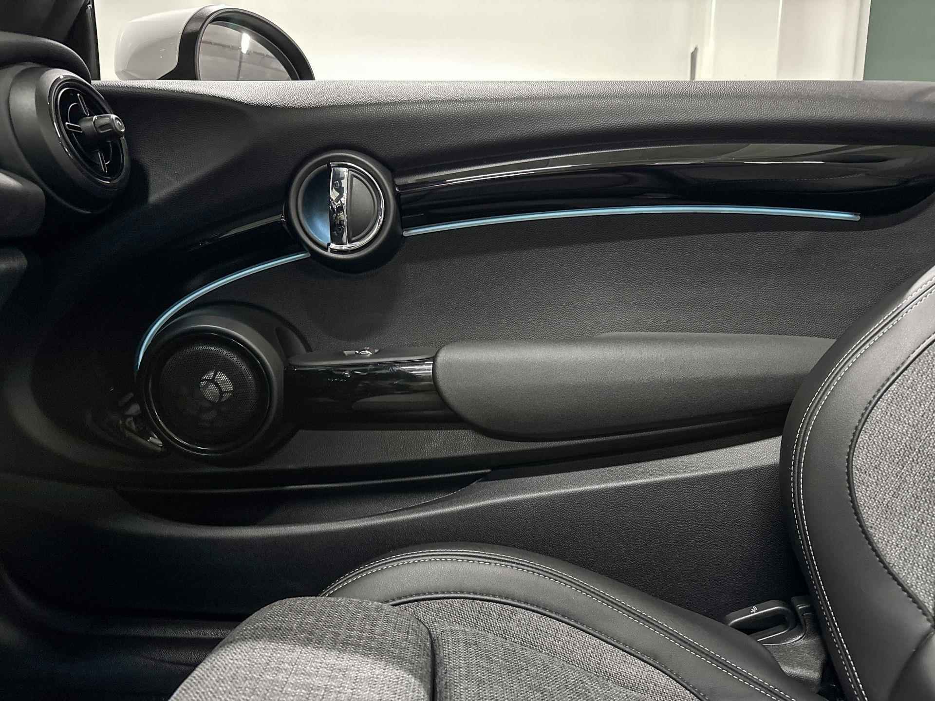 MINI Cabrio Cooper Apple Carplay | Achteruitrijcamera | Stoelverwarming - Vakantievoordeel 1000 - 18/22