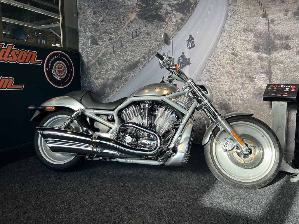 Harley-Davidson VRSCA V-ROD