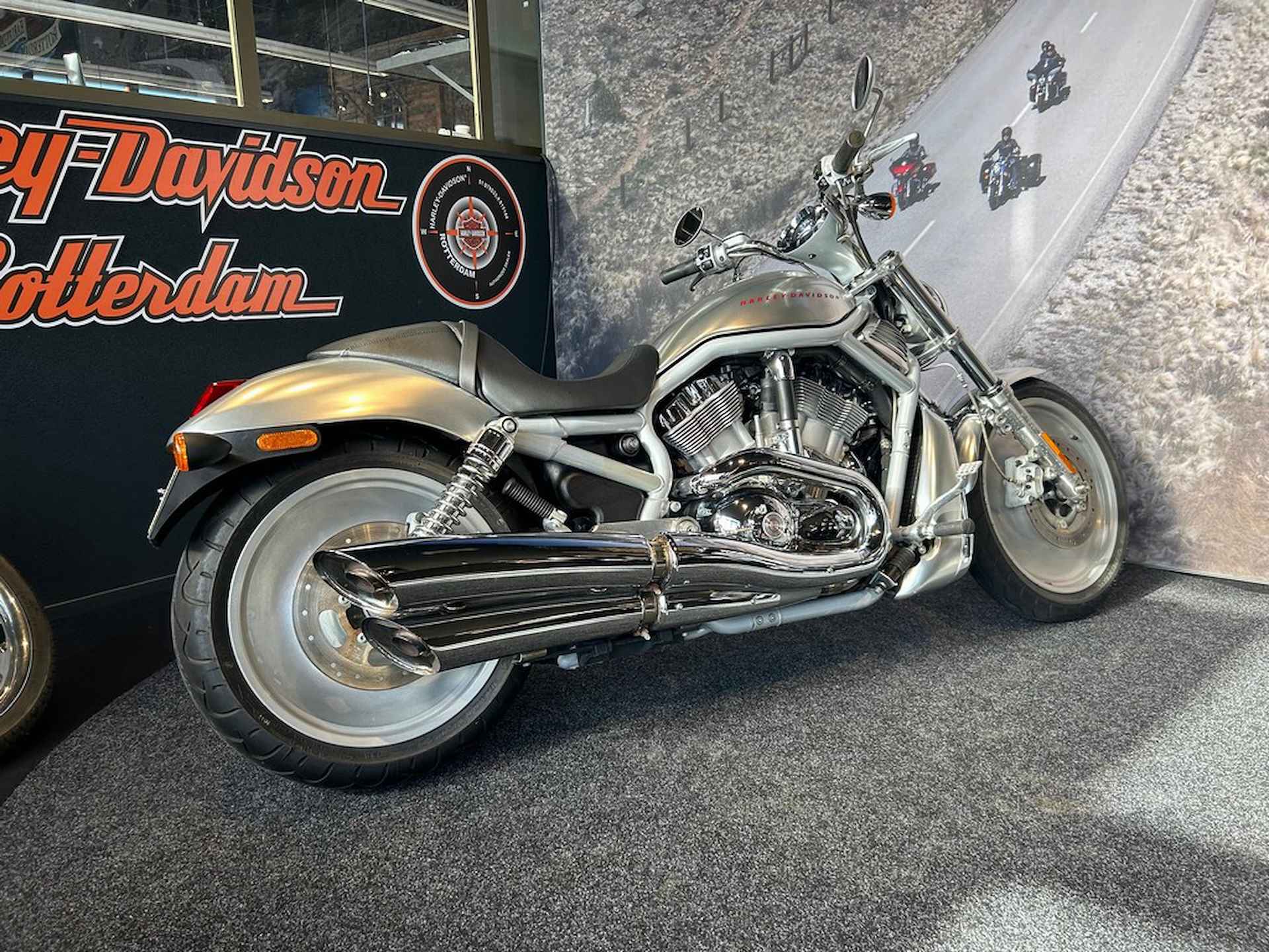 Harley-Davidson VRSCA V-ROD - 3/9