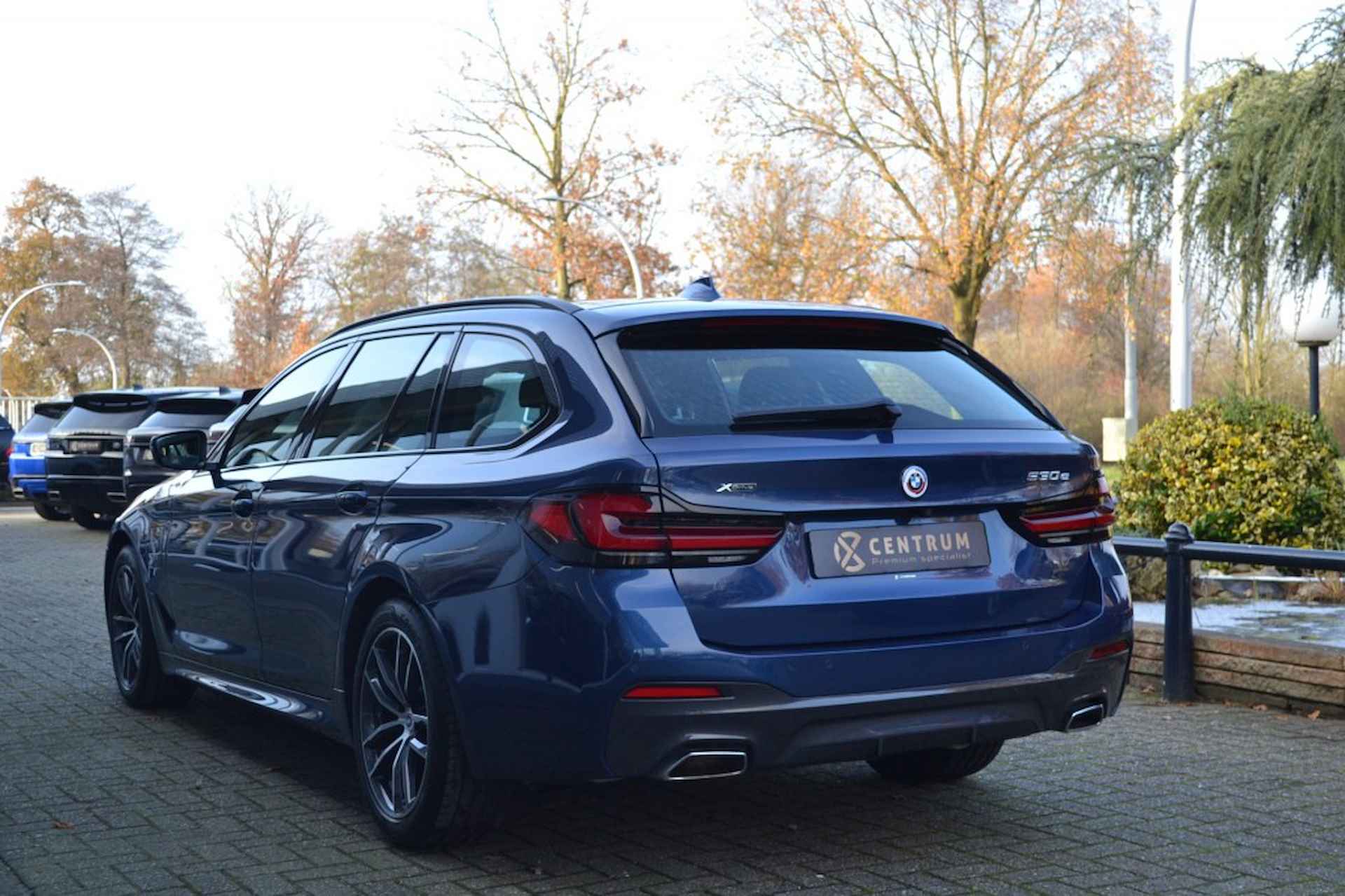 BMW 5-serie 530e xDrive M-Sport Pano - Trekhaak - Full Option - 4/16