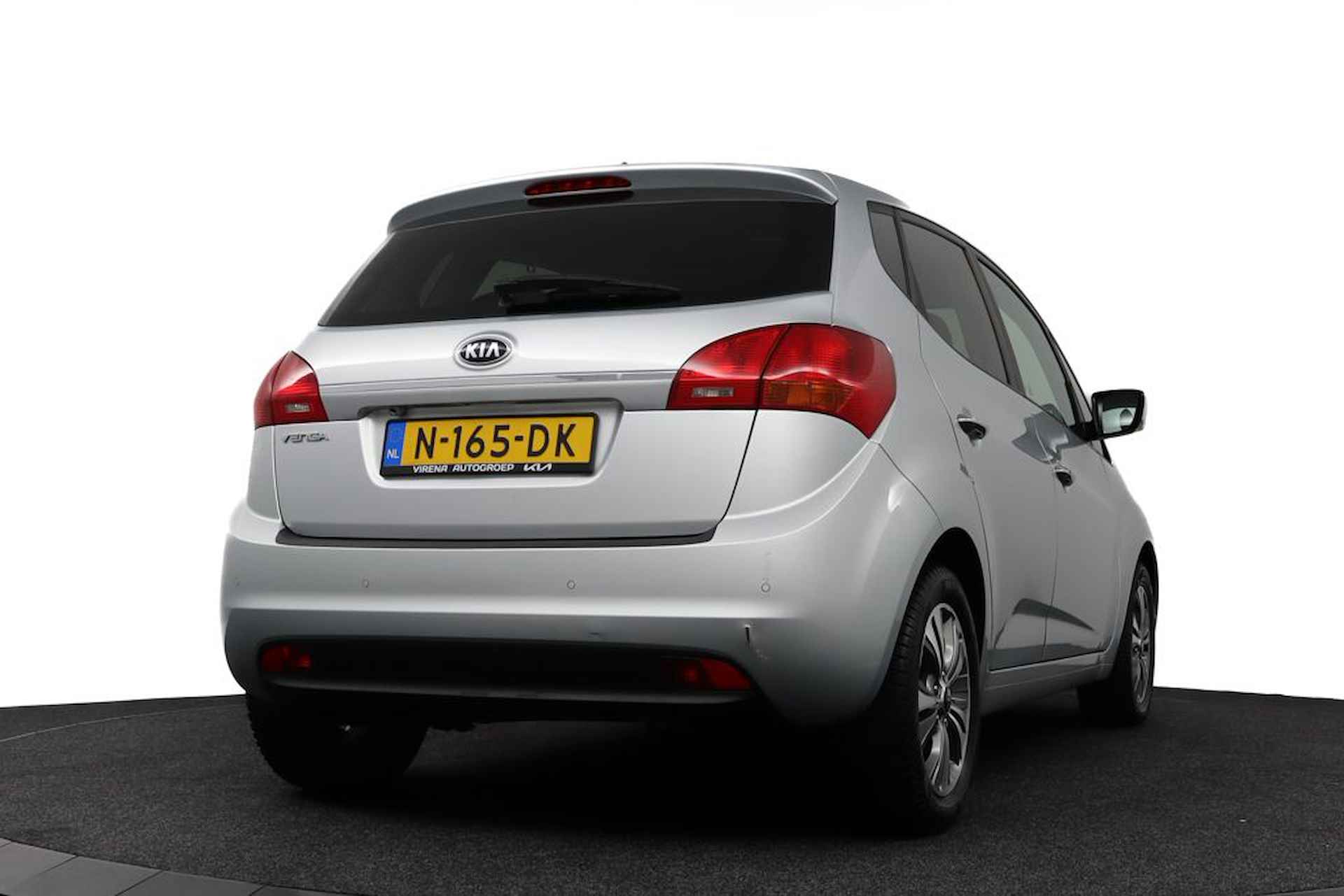 Kia Venga 1.6 CVVT DynamicPLusLine Automaat - Navigatie - Climate Control - Stoel-/Stuurverwarming - Keyless Entry-/Start - Fabrieksgarantie tot 01-2026 - 8/49