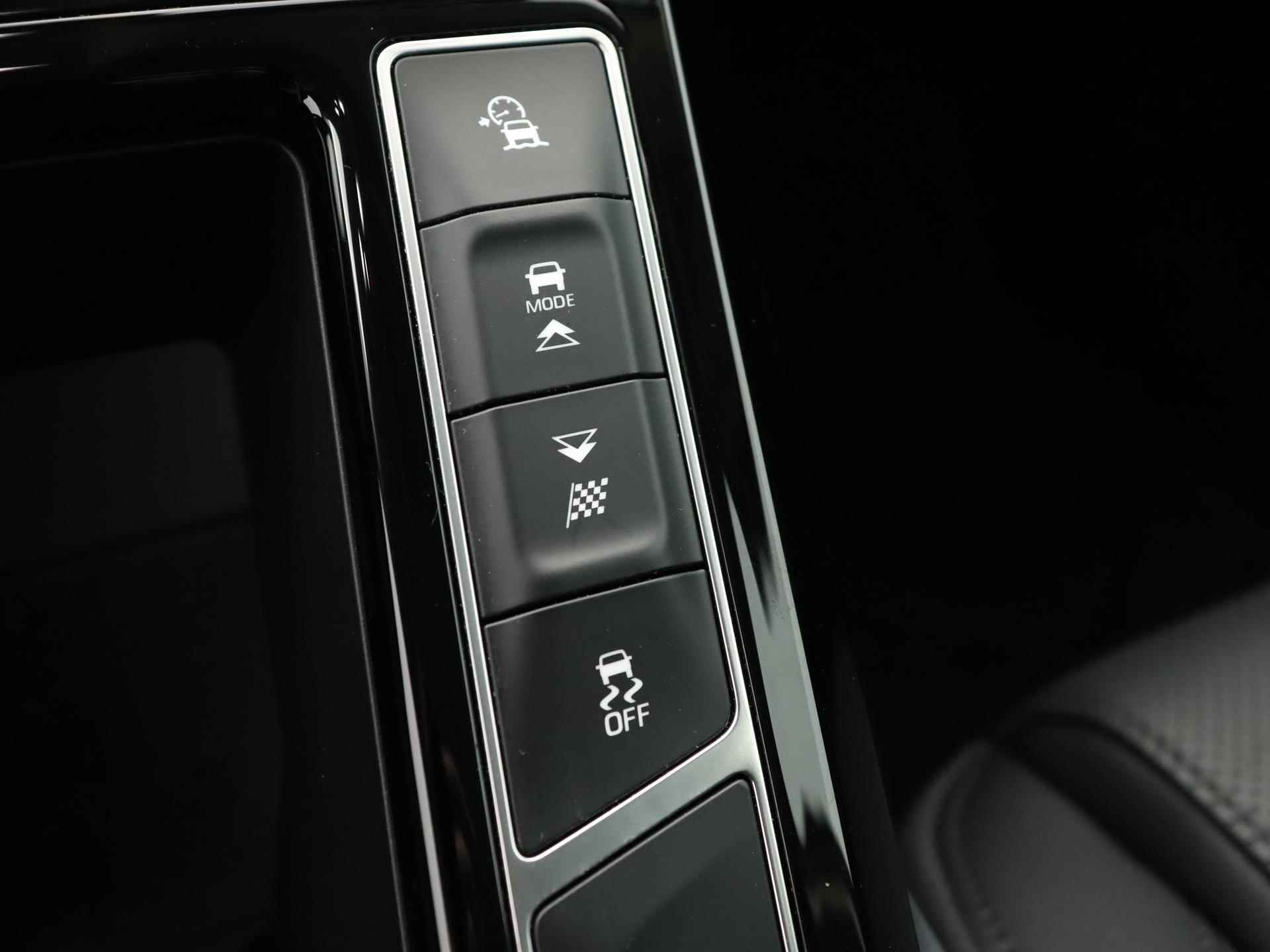Jaguar I-PACE EV400 S 90 kWh | Leder | Navigatie | Virtual cockpit | LED | Stoelverwarming| Panoramadak | Meridian Sound | Parkeersensoren | Camera | Getint glas | Lichtmetalen velgen | - 24/41