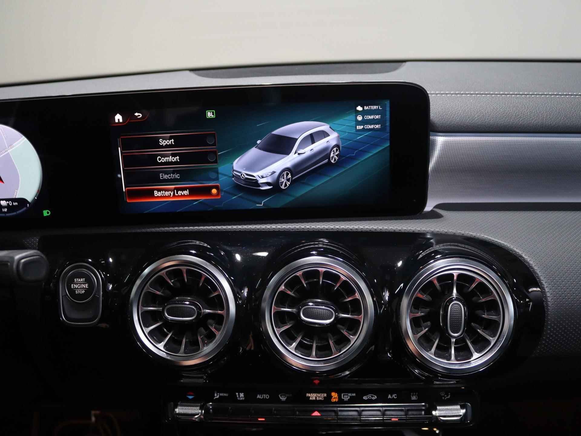 Mercedes-Benz A-klasse 250 e Business Solution AMG Limited | Night pakket | Sfeerverlichting | Stoelverwarming | Parkeerassistent | Apple carplay / Android auto | DAB+ - 15/21