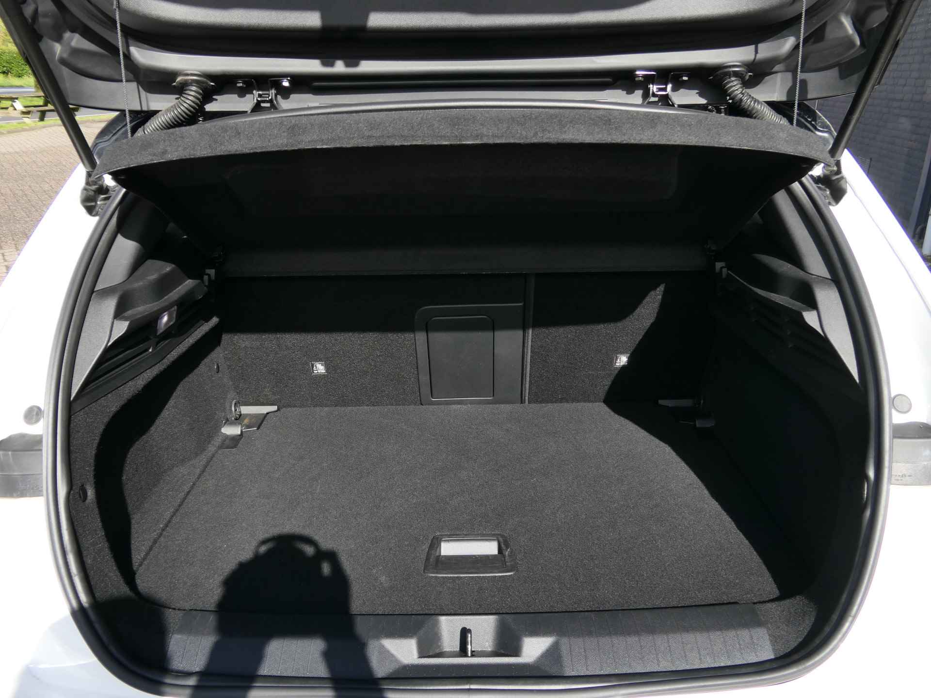 Opel Astra 1.2 Turbo 130pk Ultimate Automaat | Panoramadak | Winterpakket | Black Pack | Alcantara | 18"LMV - 20/49