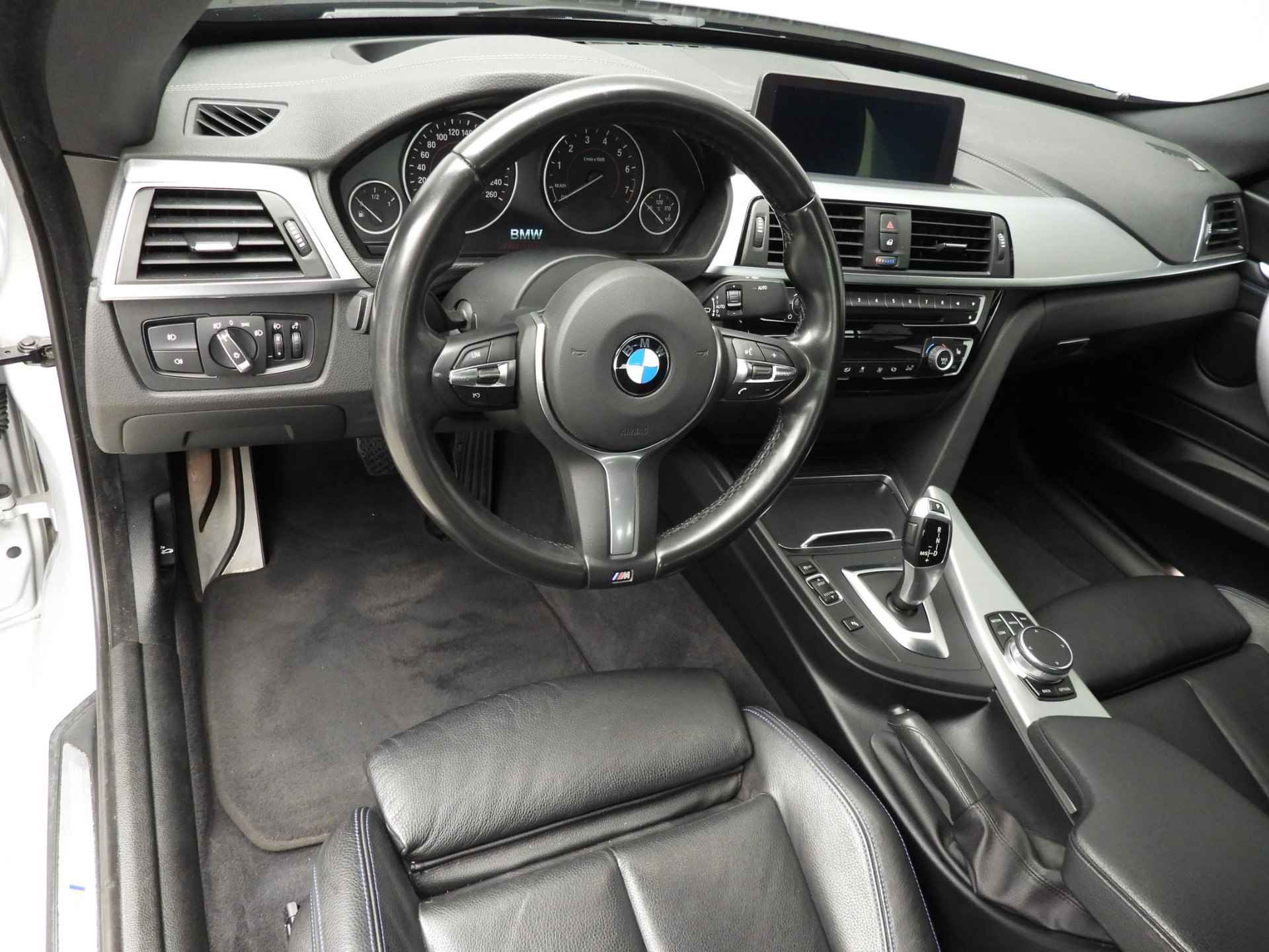 BMW 3 Serie Gran Turismo 320i | M-Sportpakket | LED | Leder | HUD | Stoelverwarming | Sportstoelen | Shadow line | Hifi speakers | Alu 19 inch - 7/46