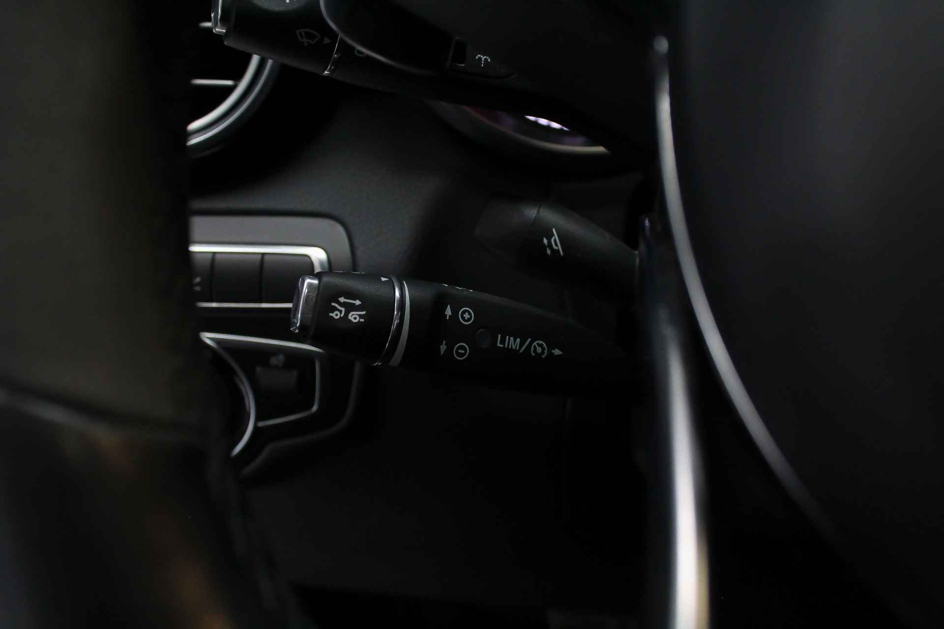 Mercedes-Benz GLC AMG 43 4MATIC 368pk |BTW|Burmester|panoramadak|carbon|head-up|sidebars| - 21/41
