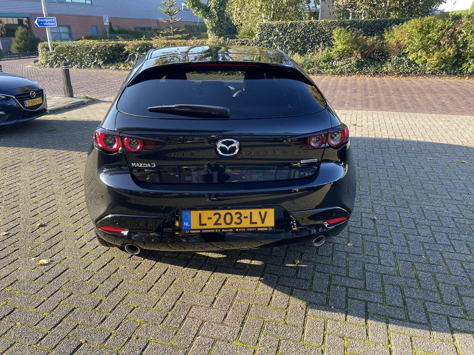 Mazda 3 2.0 e-SA-X Luxury - 7/38