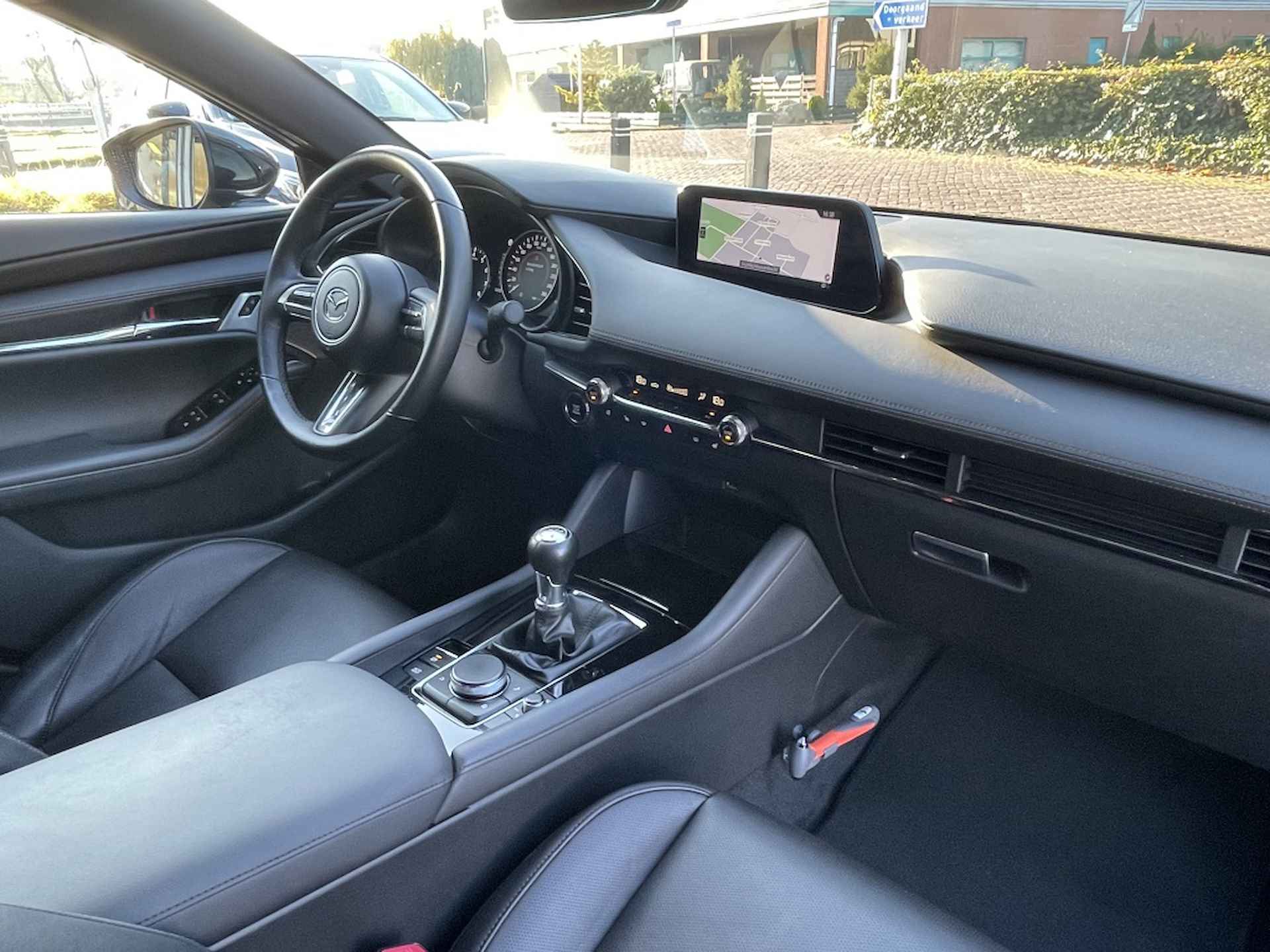 Mazda 3 2.0 e-SA-X Luxury - 18/38