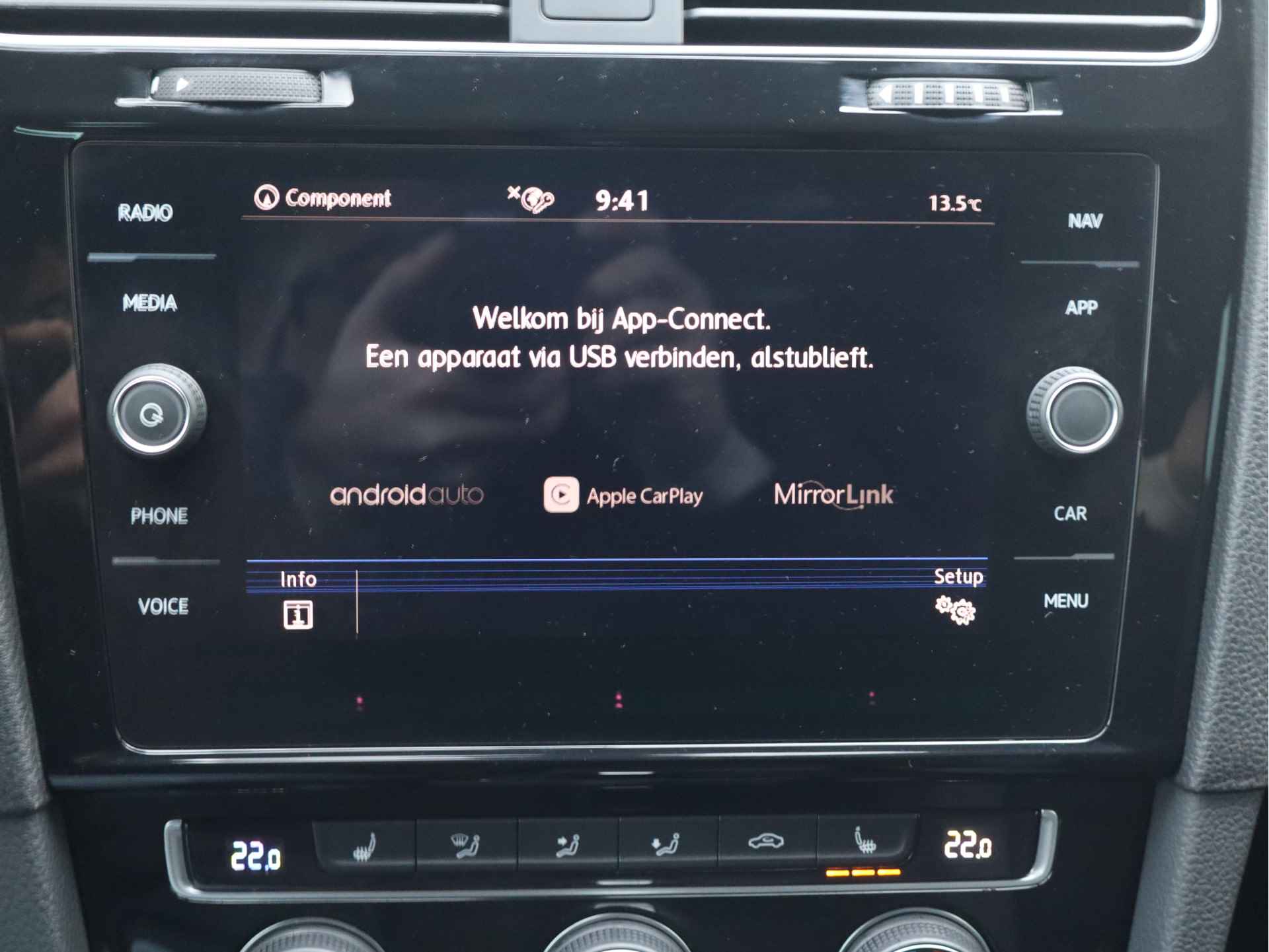 Volkswagen GOLF Variant 1.5 TSI Highline Business R NL-Auto!! Led I Carplay I Adap-Cruise - 17/33