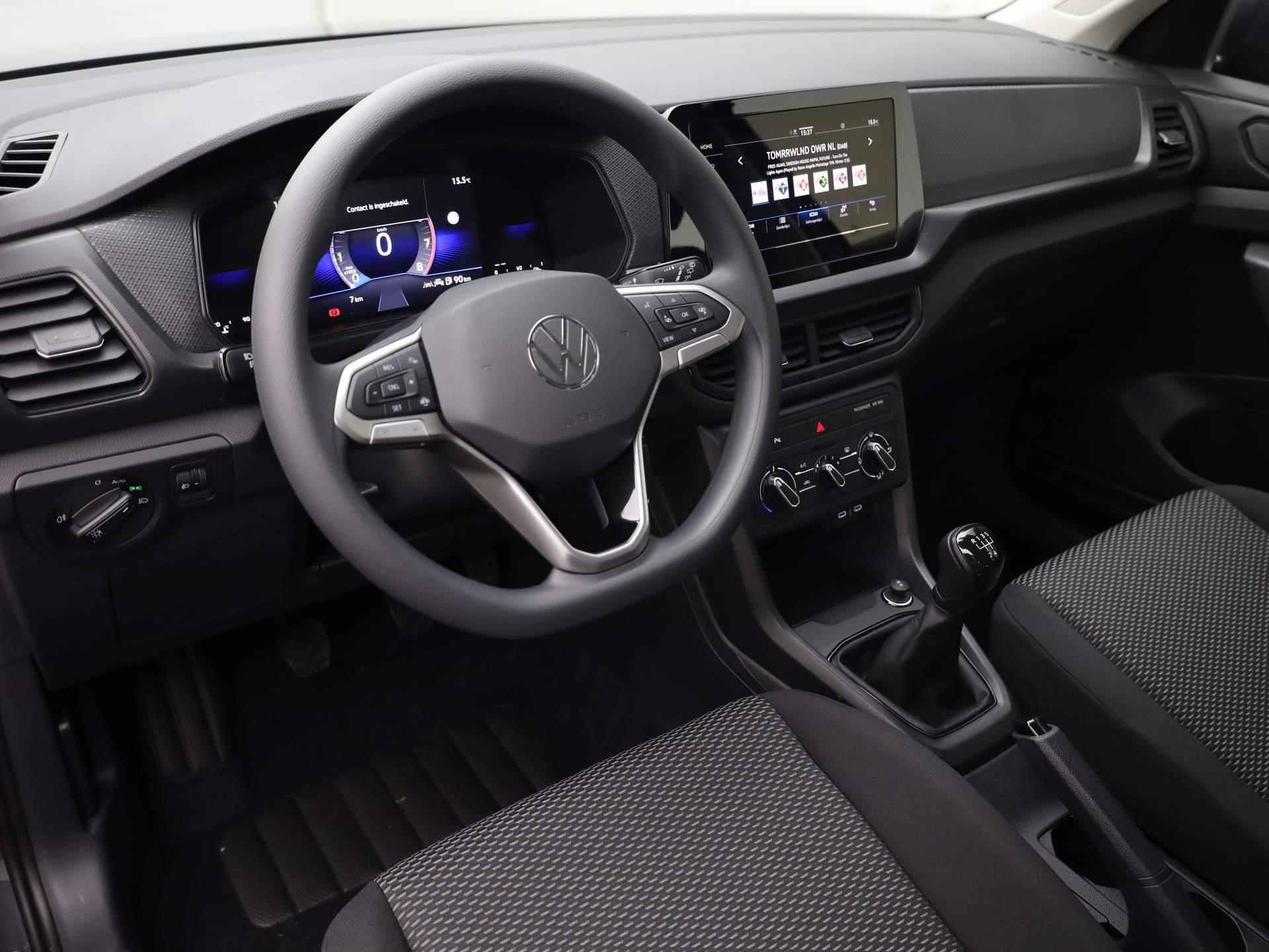 Volkswagen T-Cross 1.0 TSI 70 kW / 95 pk SUV 5 versn. Hand · Apple Carplay · Parkeersensoren · Airco · MEGA SALE - 20/36
