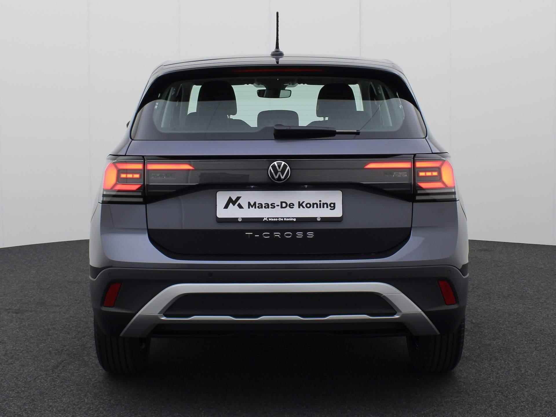 Volkswagen T-Cross 1.0 TSI 70 kW / 95 pk SUV 5 versn. Hand · Apple Carplay · Parkeersensoren · Airco · MEGA SALE - 6/36
