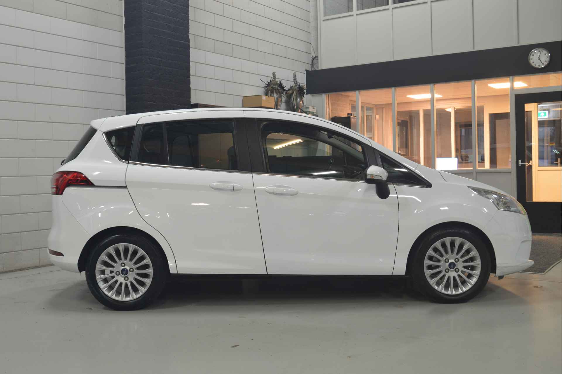 Ford B-MAX 1.6 TI-VCT Titanium // CLIMATE CONTROLE // CRUISE CONTROLE // TREKHAAK // - 4/24