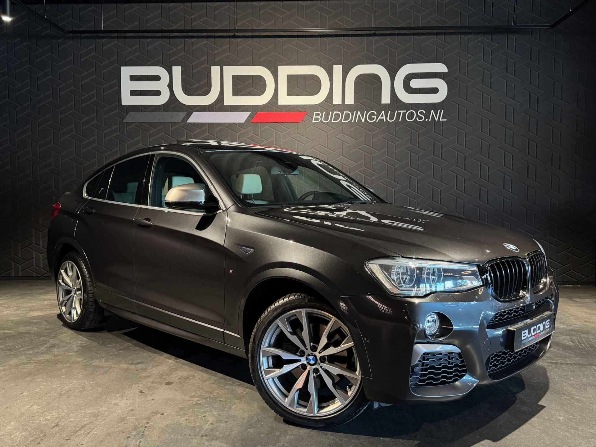 BMW X4 M40i Centennial High Exe | Schuifdak | Trekhaak - 3/32