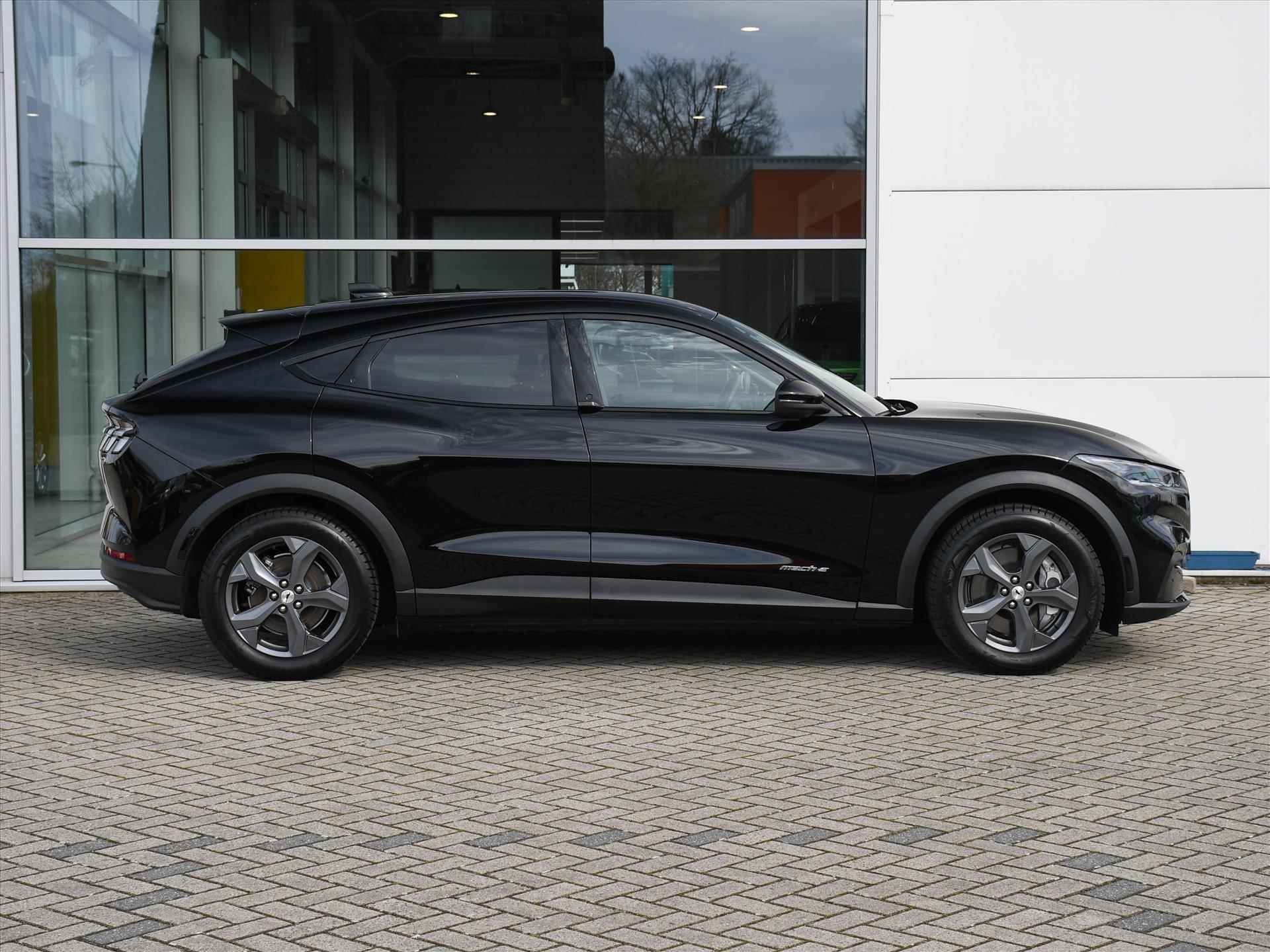 Ford Mustang Mach-E 75kWh 258pk RWD Automaat PDC + CAM. | ADAPT. CRUISE | 18'' LM | DODE HOEK | KEYLESS | APPLE-CARPLAY | DAB - 3/34