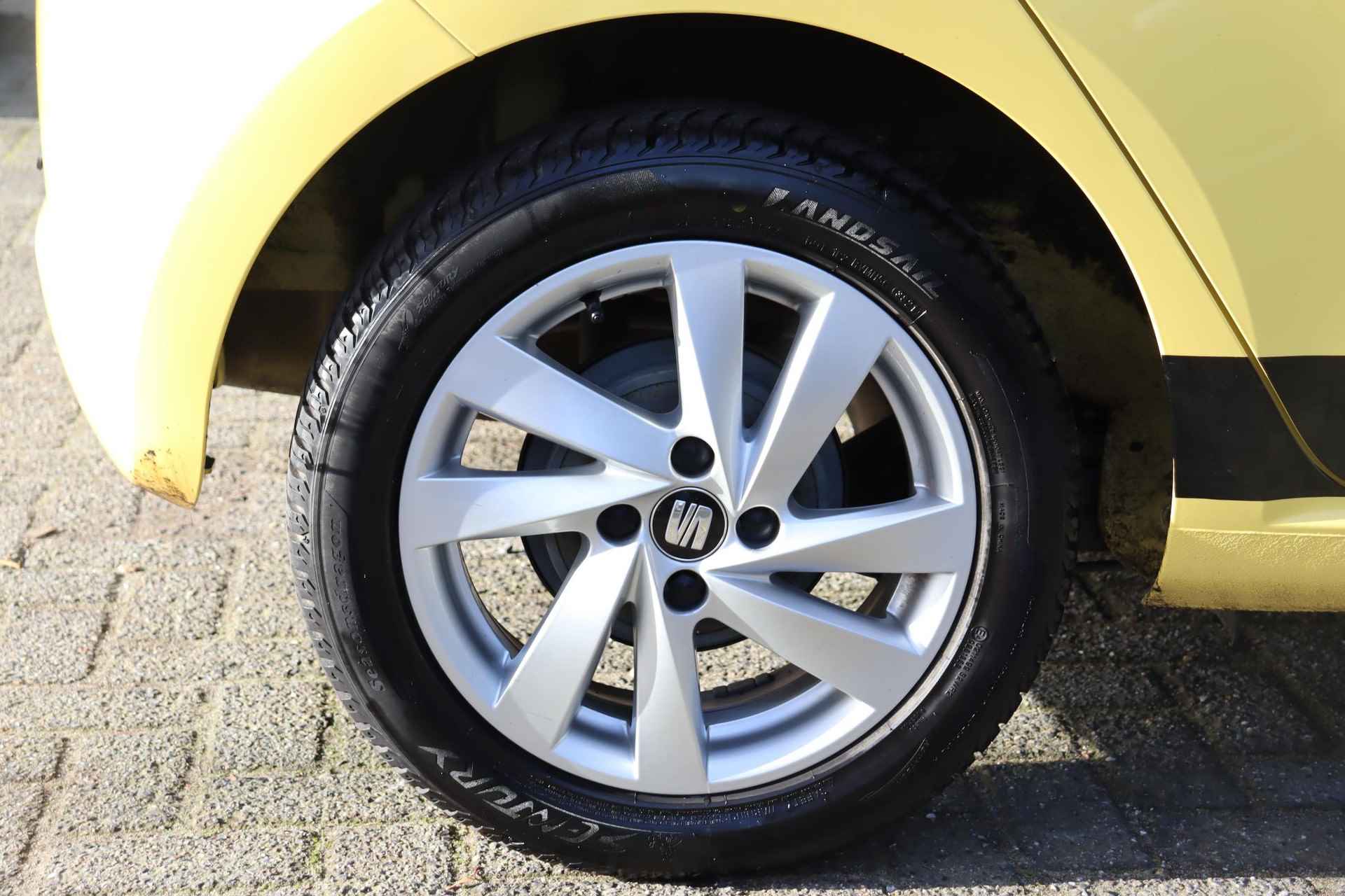 SEAT Mii 1.0 Sport Connect / Navigatie / Seat Sound - 26/32