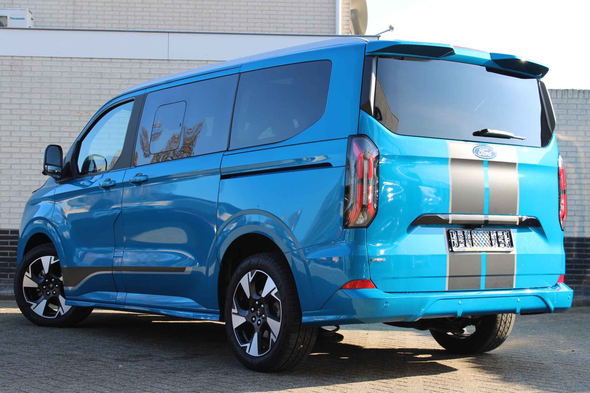 Ford Tourneo Custom 2.5 PHEV Sport | B&O | Panoramadak | Trekhaak | Led | 8P - 3/48