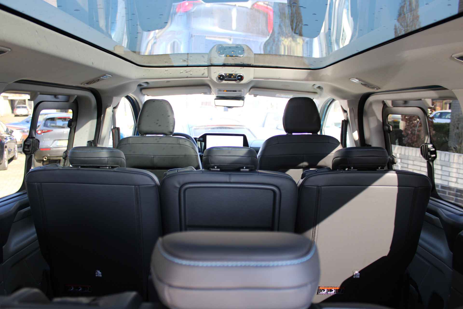 Ford Tourneo Custom 2.5 PHEV Sport | B&O | Panoramadak | Trekhaak | Led | 8P - 43/48