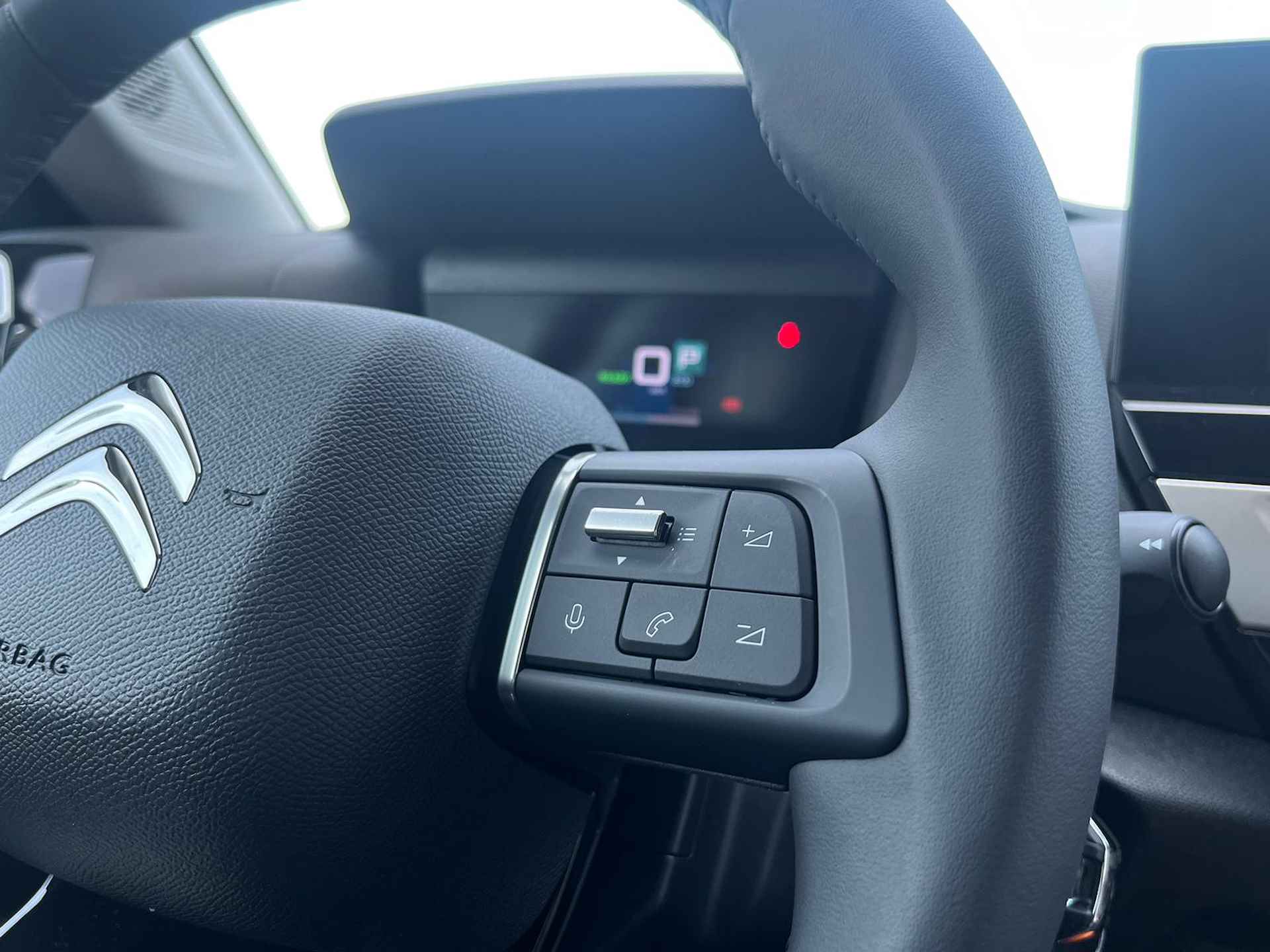 Citroën Ë-C4 You 50 kWh | Cruise Control | Camera | PDC achter | Climate Control | Carplay - 30/32