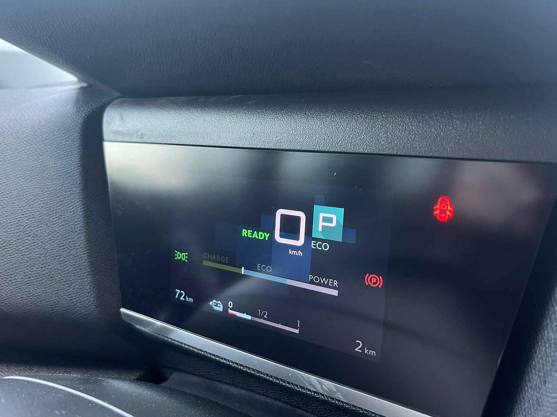 Citroën Ë-C4 You 50 kWh | Cruise Control | Camera | PDC achter | Climate Control | Carplay - 31/32