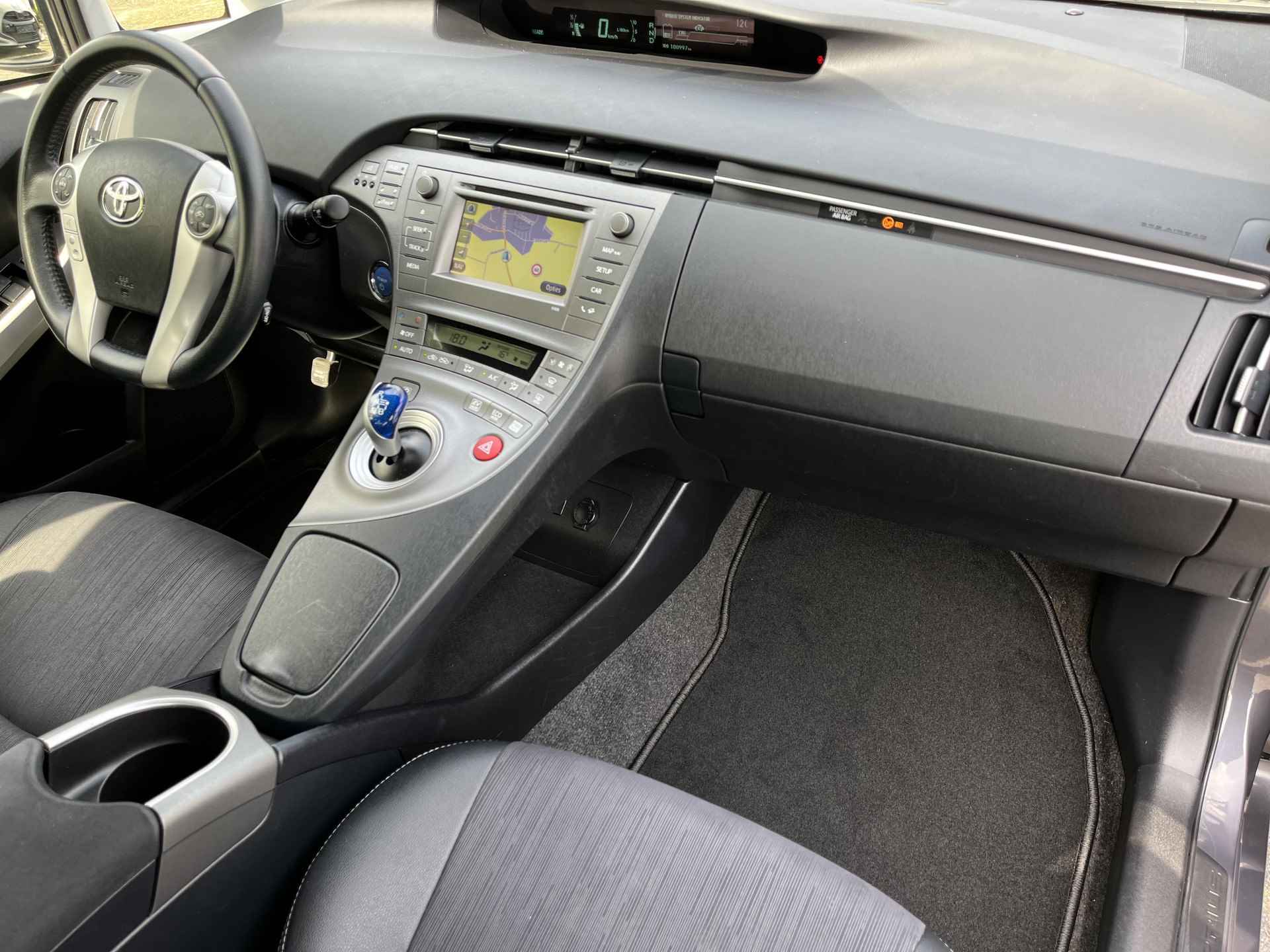 Toyota Prius 1.8 Business | Navigatie | Camera | Climate control | Bluetooth - 12/23